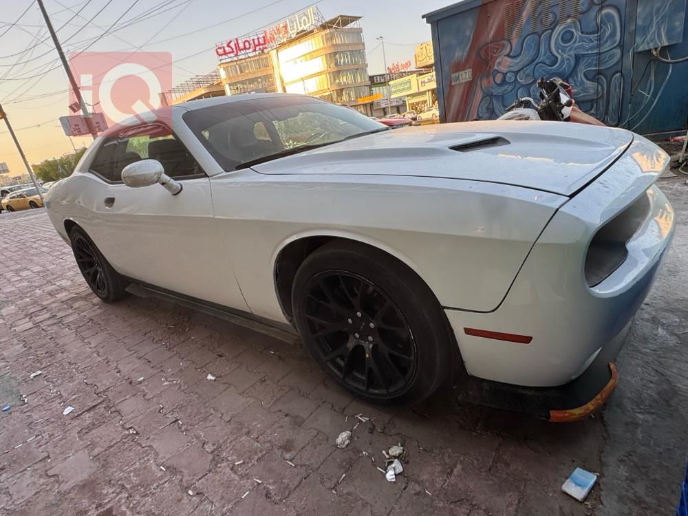 Dodge Challenger